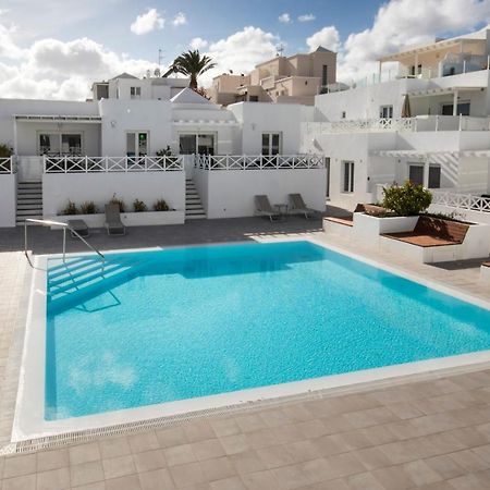 פלאיה הונדה Flower Beach Suite Pool מראה חיצוני תמונה
