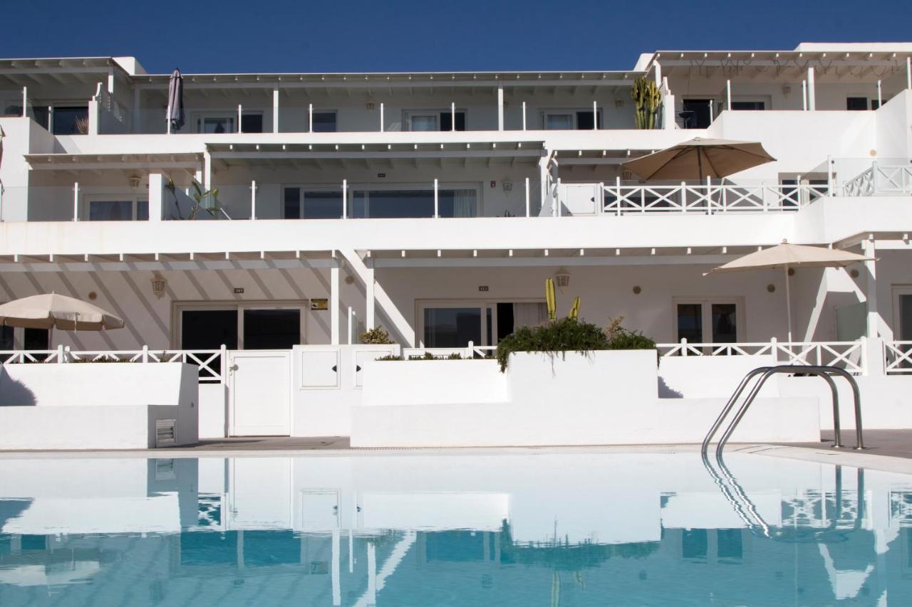 פלאיה הונדה Flower Beach Suite Pool מראה חיצוני תמונה