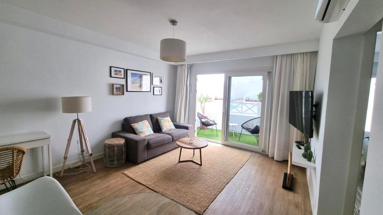 פלאיה הונדה Flower Beach Suite Pool מראה חיצוני תמונה